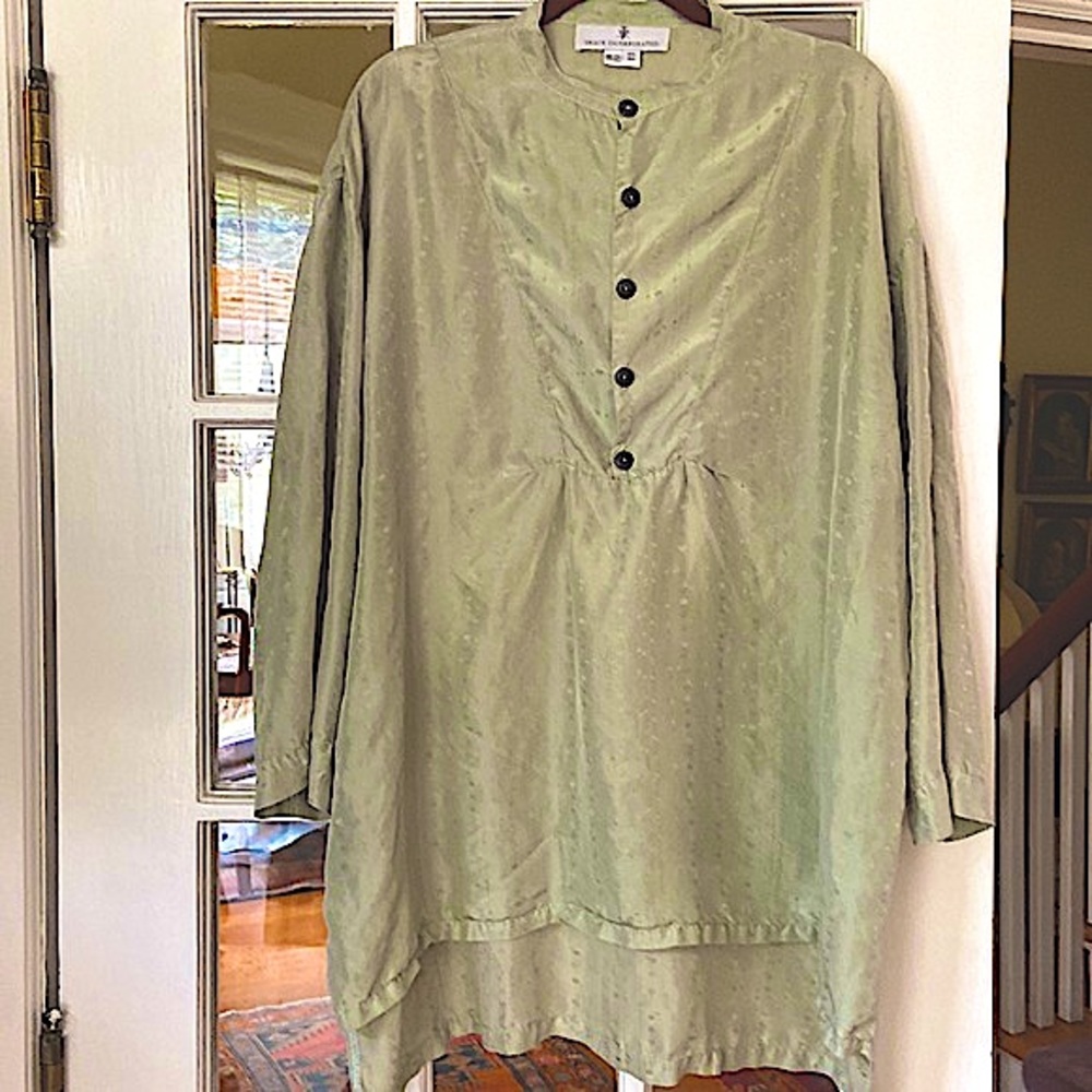 J. Morgan Puett and Shack, Inc.   Billowing, oversized silk over-shirt - Picture 2 of 12